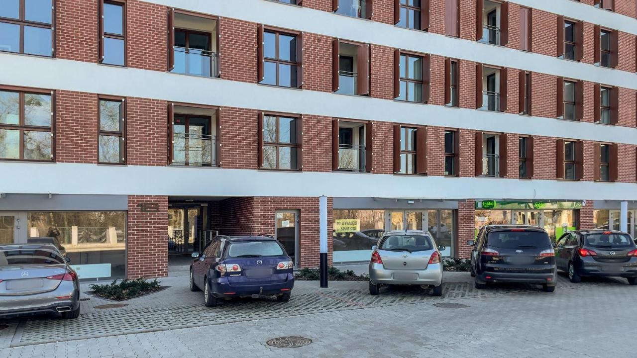 Bukowska 18 With Balcony Mtp By Renters Apartment *