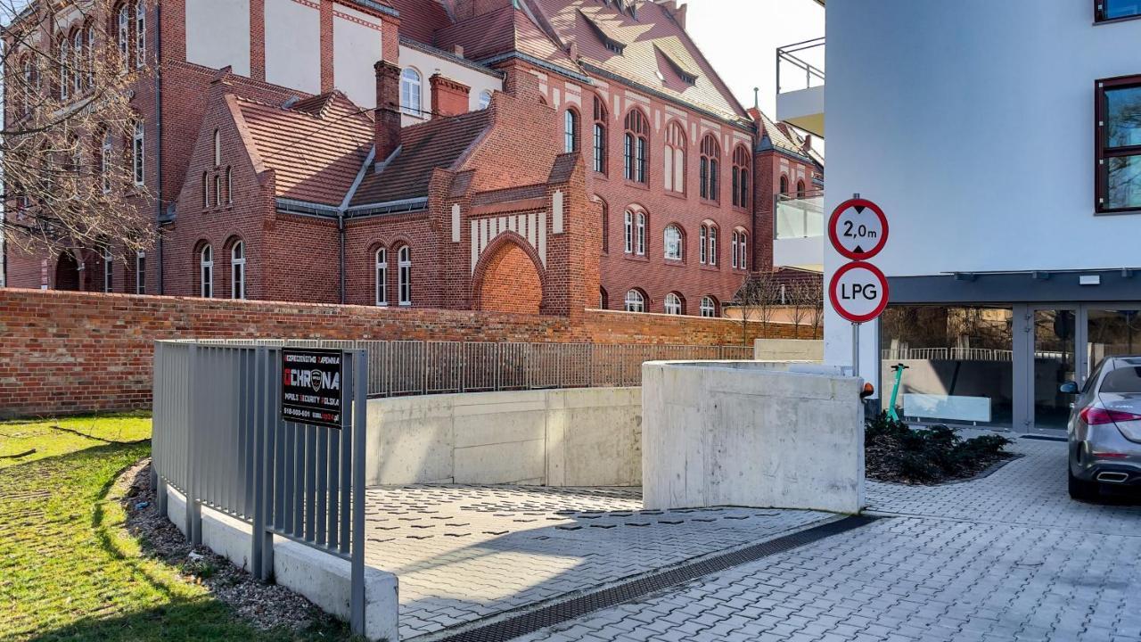 Bukowska 18 With Balcony Mtp By Renters Apartment Poznan